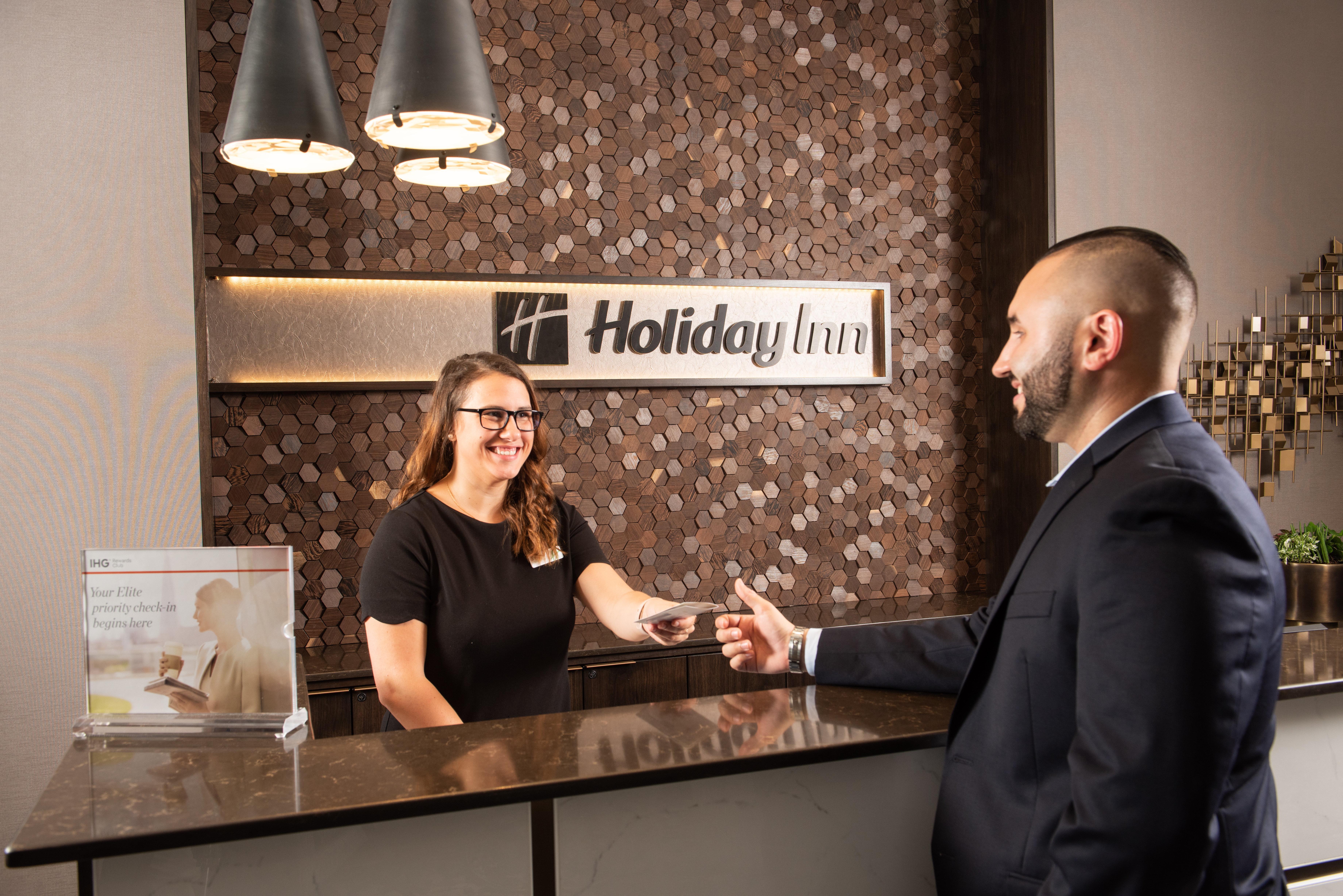 Holiday Inn Boston Logan Airport - Chelsea By Ihg Exteriör bild