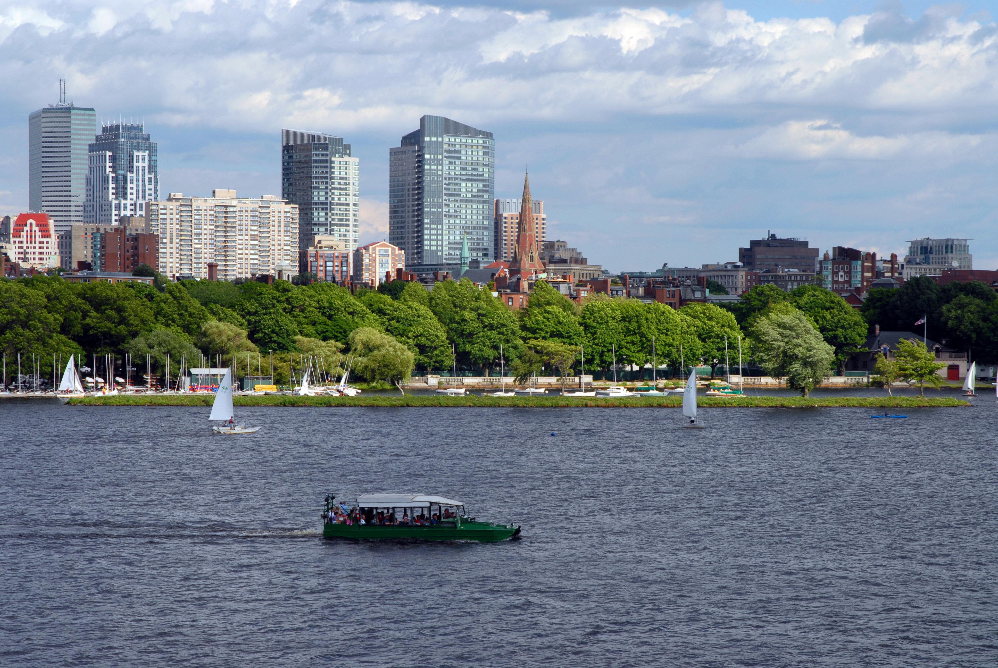 Holiday Inn Boston Logan Airport - Chelsea By Ihg Exteriör bild